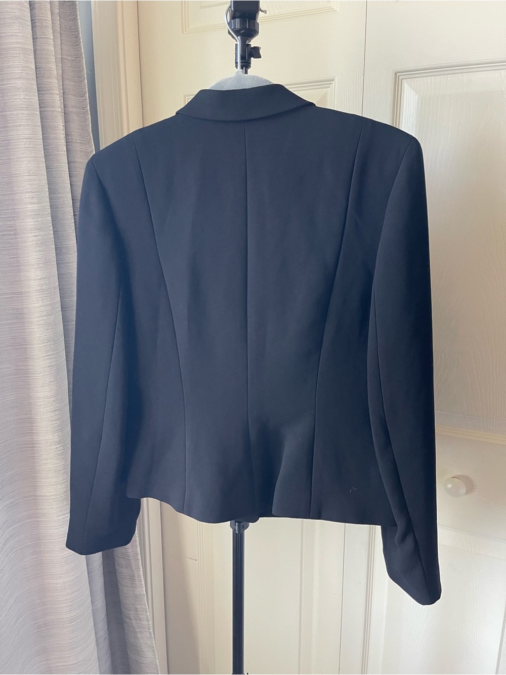 LOFT Black Women's Two-Button Tailored Blazer - Picture 2 of 3